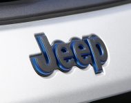 2022 Jeep Compass S 4xe - Badge Wallpaper 190x150