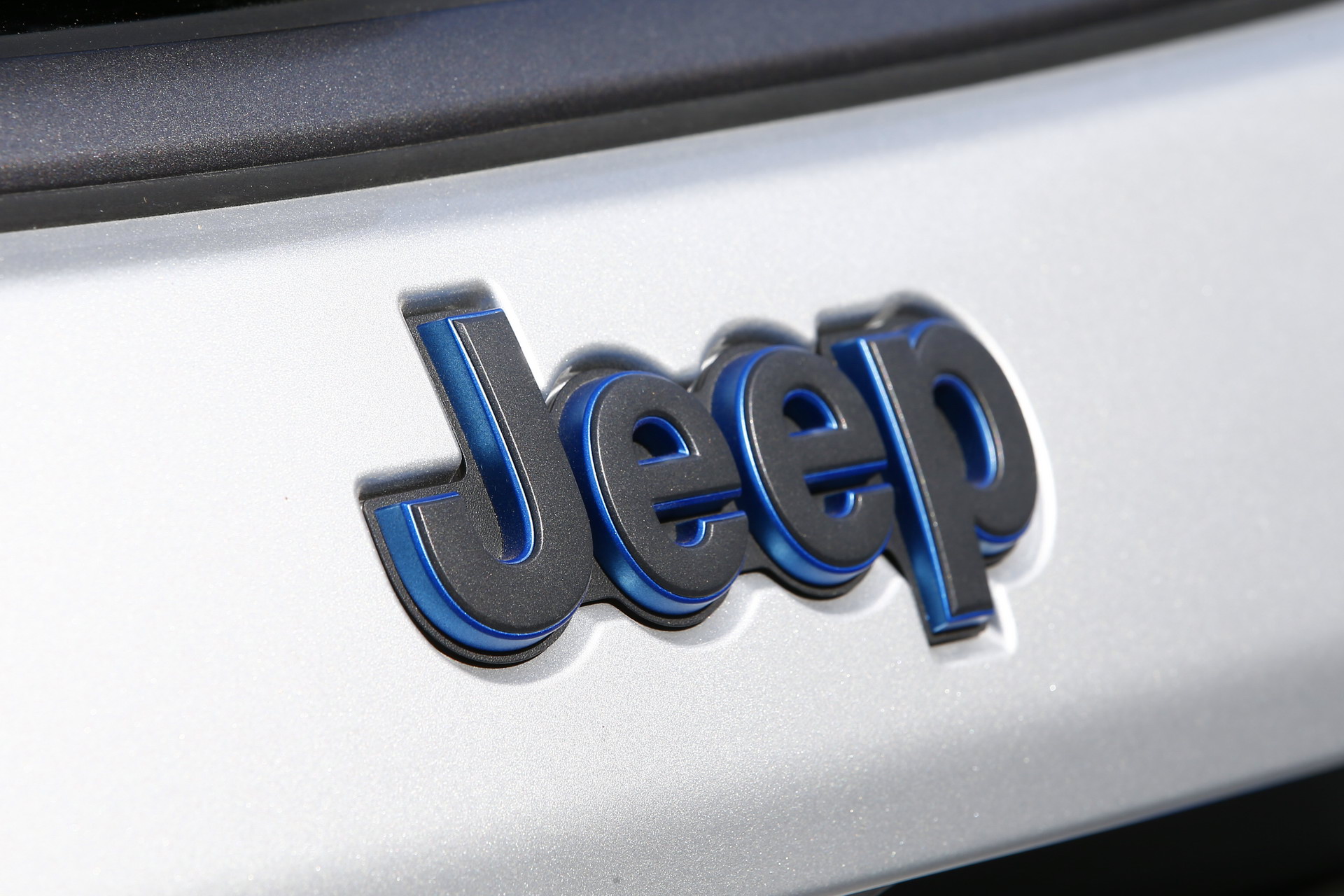 Download 2022 Jeep Compass S 4xe - Badge HD Wallpaper 1920x1280 #9