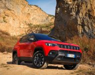 2022 Jeep Compass Trailhawk 4xe - Front Three-Quarter Wallpaper 190x150