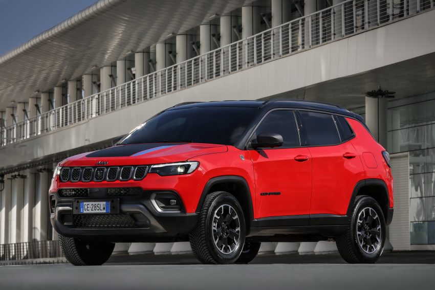 2022 Jeep Compass Trailhawk 4xe - Front Three-Quarter Wallpaper 850x567 #9