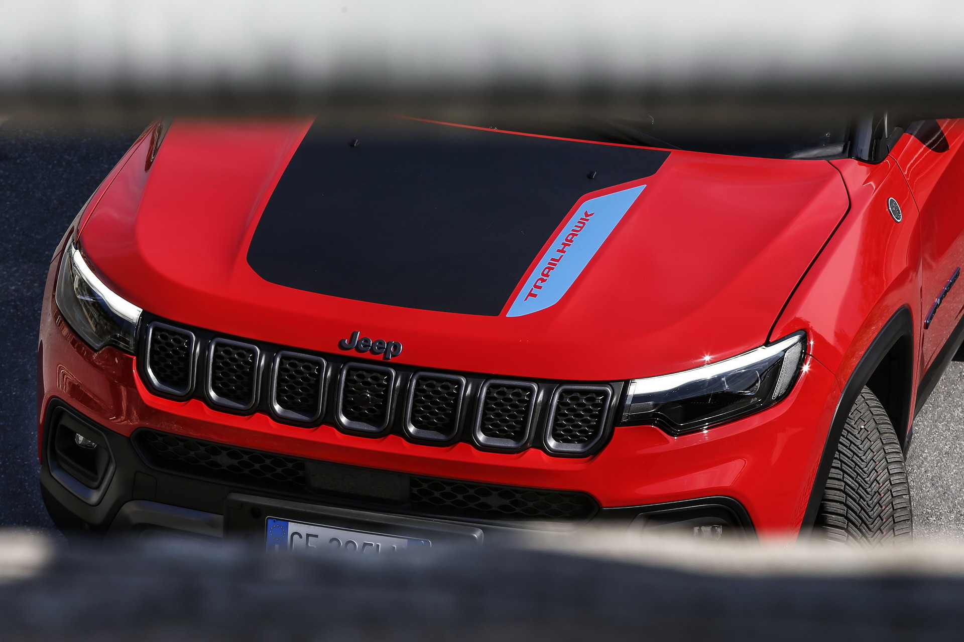 Download 2022 Jeep Compass Trailhawk 4xe - Front HD Wallpaper 1920x1280 #12