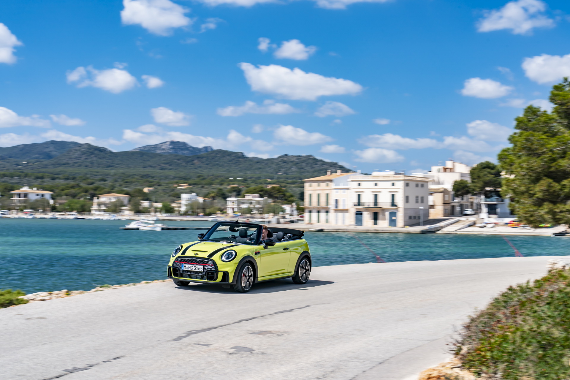 Download 2022 MINI John Cooper Works Cabrio - Front Three-Quarter HD Wallpaper 1920x1280 #9