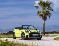 2022 MINI John Cooper Works Cabrio - Front Three-Quarter Wallpaper 190x150