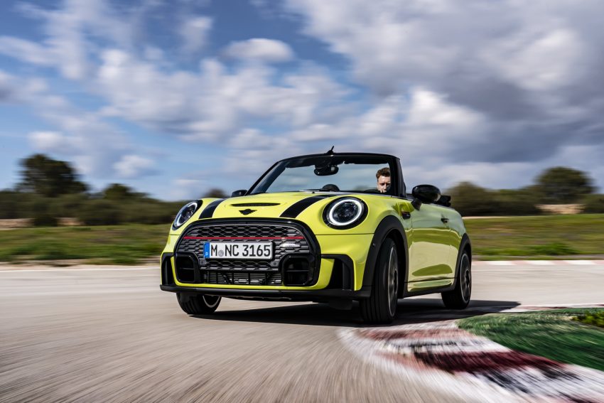2022 MINI John Cooper Works Cabrio - Front Wallpaper 850x567 #5