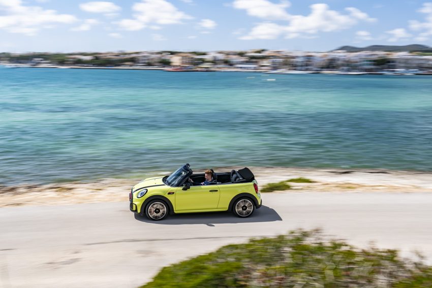 2022 MINI John Cooper Works Cabrio - Side Wallpaper 850x567 #13