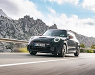 2022 MINI John Cooper Works - Front Three-Quarter Wallpaper 190x150