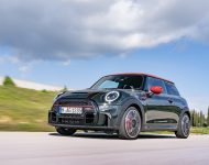 2022 MINI John Cooper Works - Front Three-Quarter Wallpaper 190x150