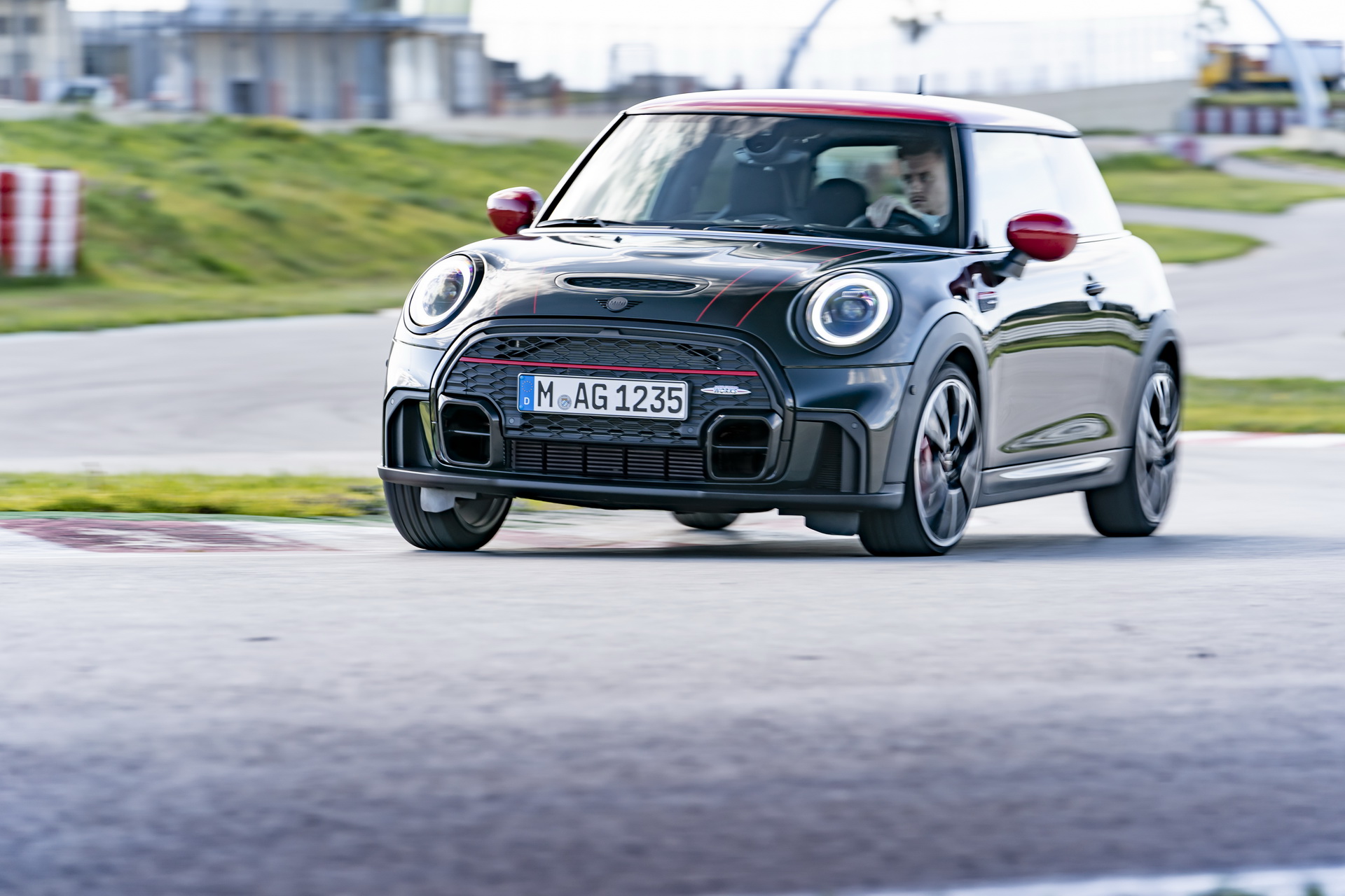 Download 2022 MINI John Cooper Works - Front Three-Quarter HD Wallpaper 1920x1280 #9
