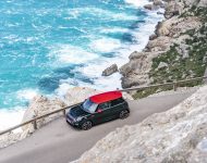 2022 MINI John Cooper Works - Front Three-Quarter Wallpaper 190x150