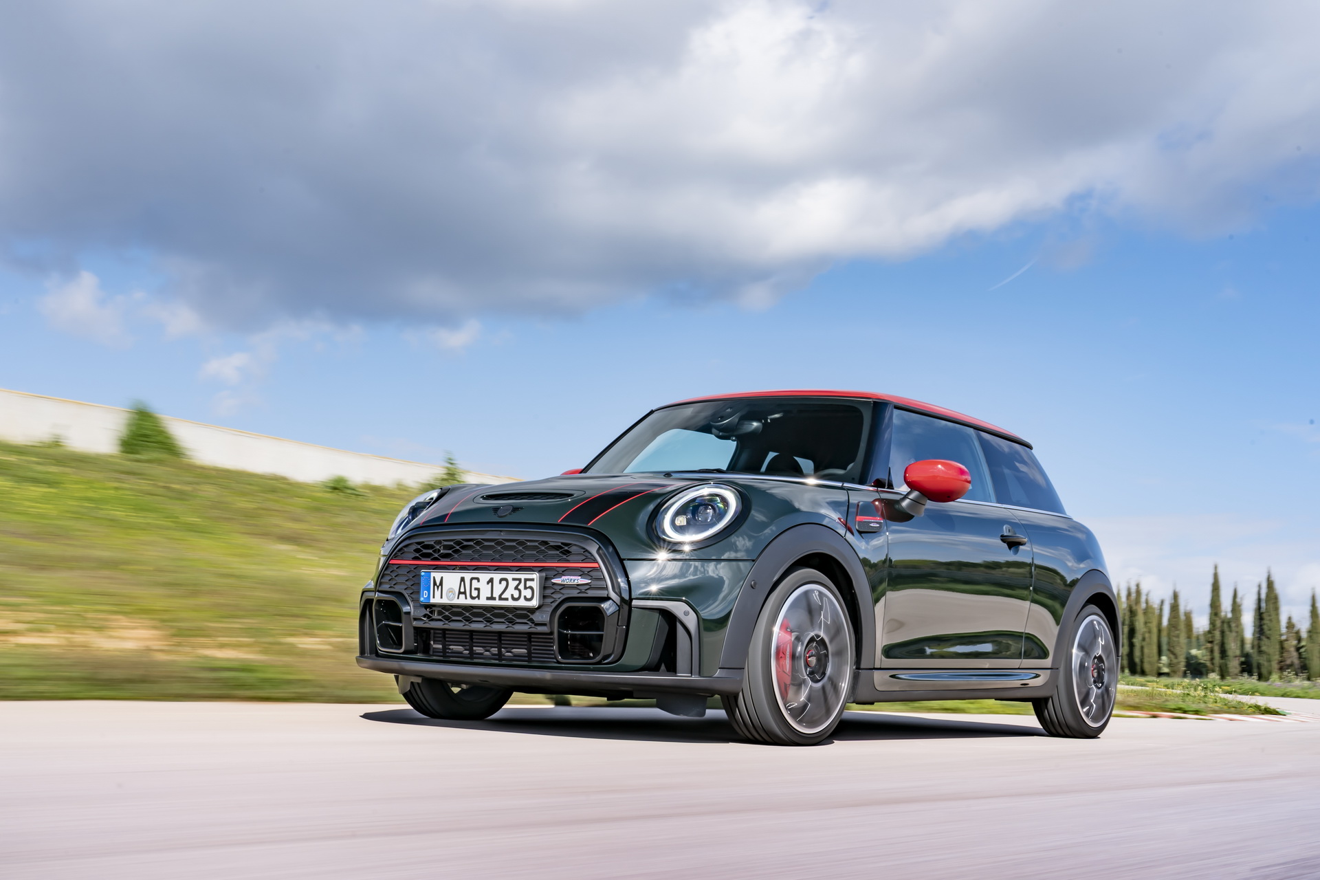 Download 2022 MINI John Cooper Works - Front Three-Quarter HD Wallpaper 1920x1280 #3