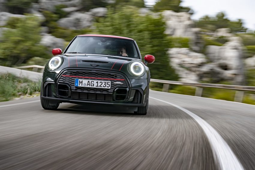 2022 MINI John Cooper Works - Front Wallpaper 850x567 #10