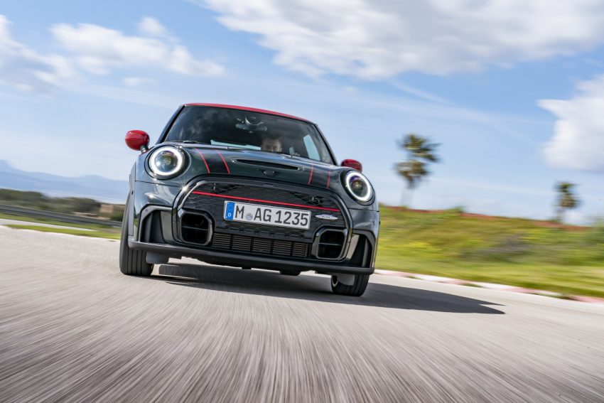2022 MINI John Cooper Works - Front Wallpaper 850x567 #1