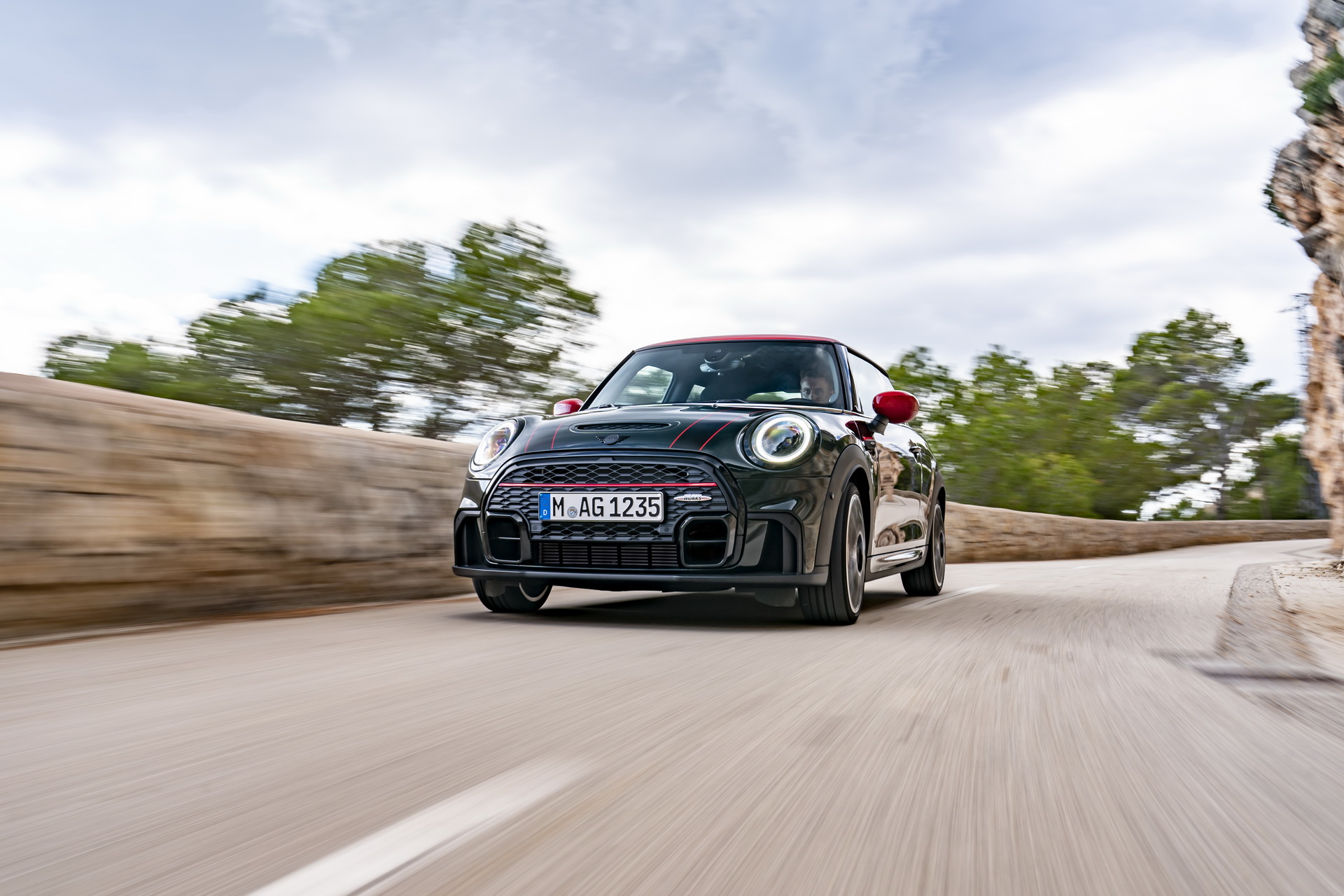 Download 2022 MINI John Cooper Works - Front HD Wallpaper 1920x1280 #23