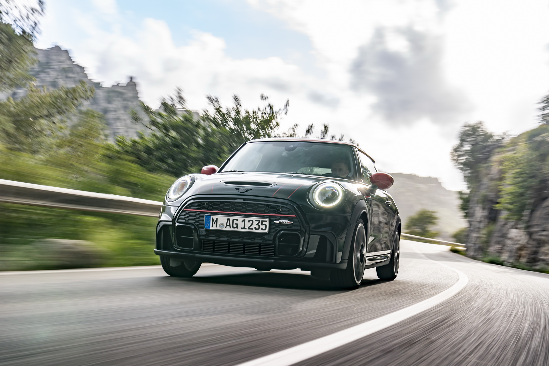 Download 2022 MINI John Cooper Works - Front HD Wallpaper 1920x1280 #12