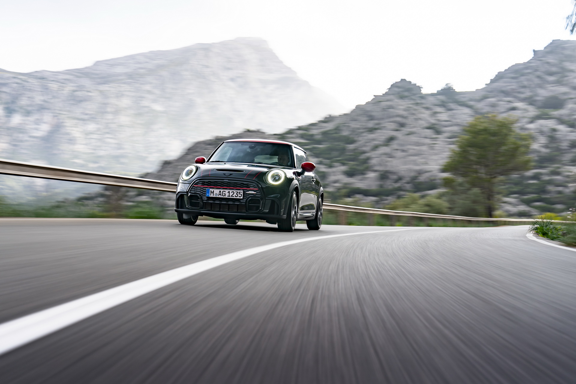 Download 2022 MINI John Cooper Works - Front HD Wallpaper 1920x1280 #19