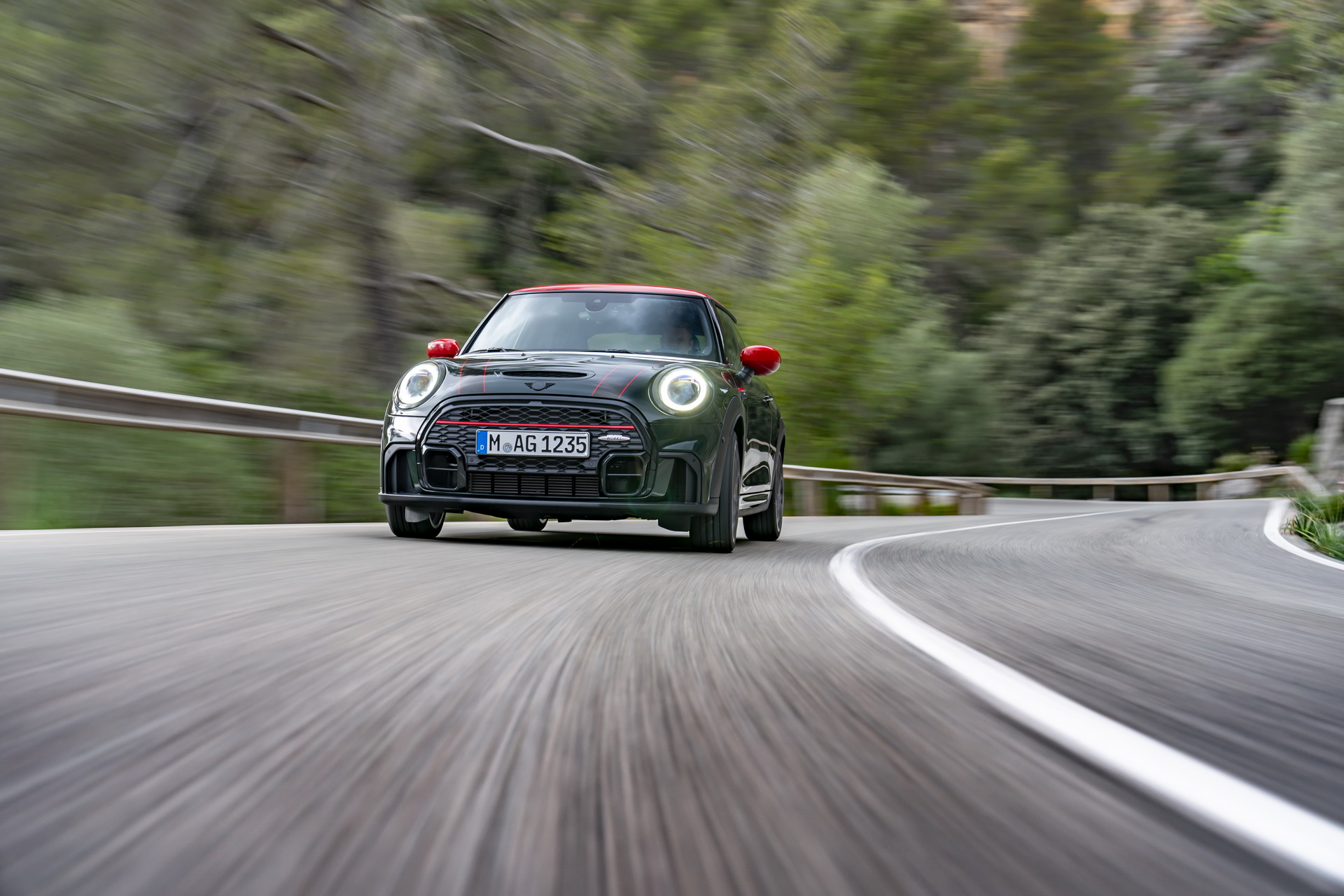 Download 2022 MINI John Cooper Works - Front HD Wallpaper 1920x1280 #21
