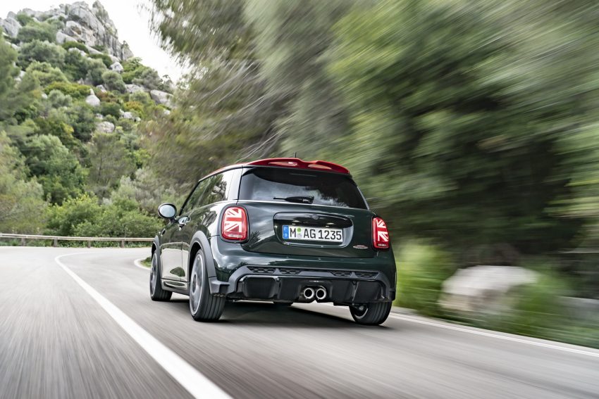2022 MINI John Cooper Works - Rear Wallpaper 850x567 #27