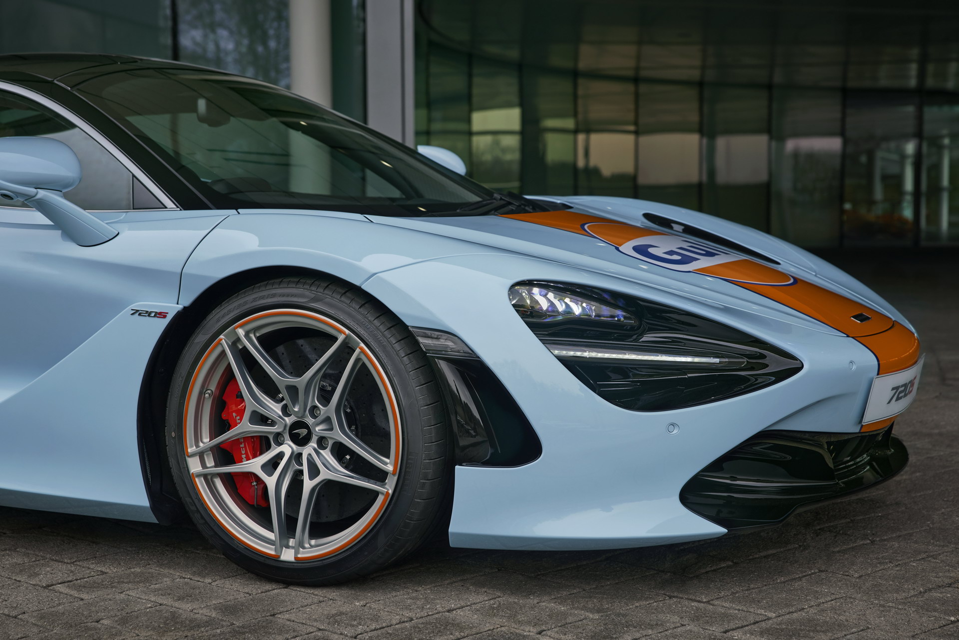 Download 2022 McLaren 720S Gulf Theme by MSO - Interior, Detail HD Wallpaper 1920x1281 #10