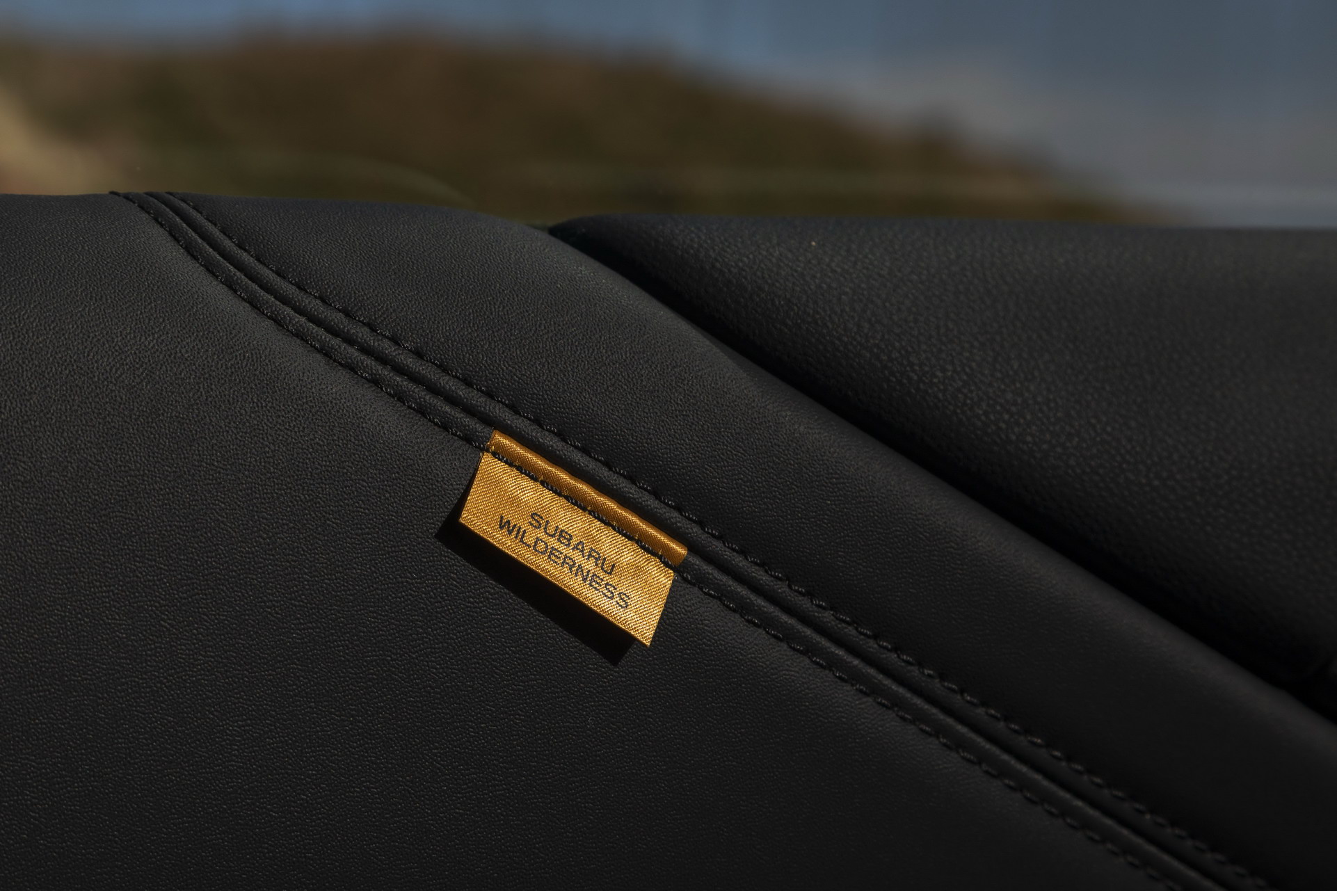 Download 2022 Subaru Outback Wilderness - Detail HD Wallpaper 1922x1281 #19