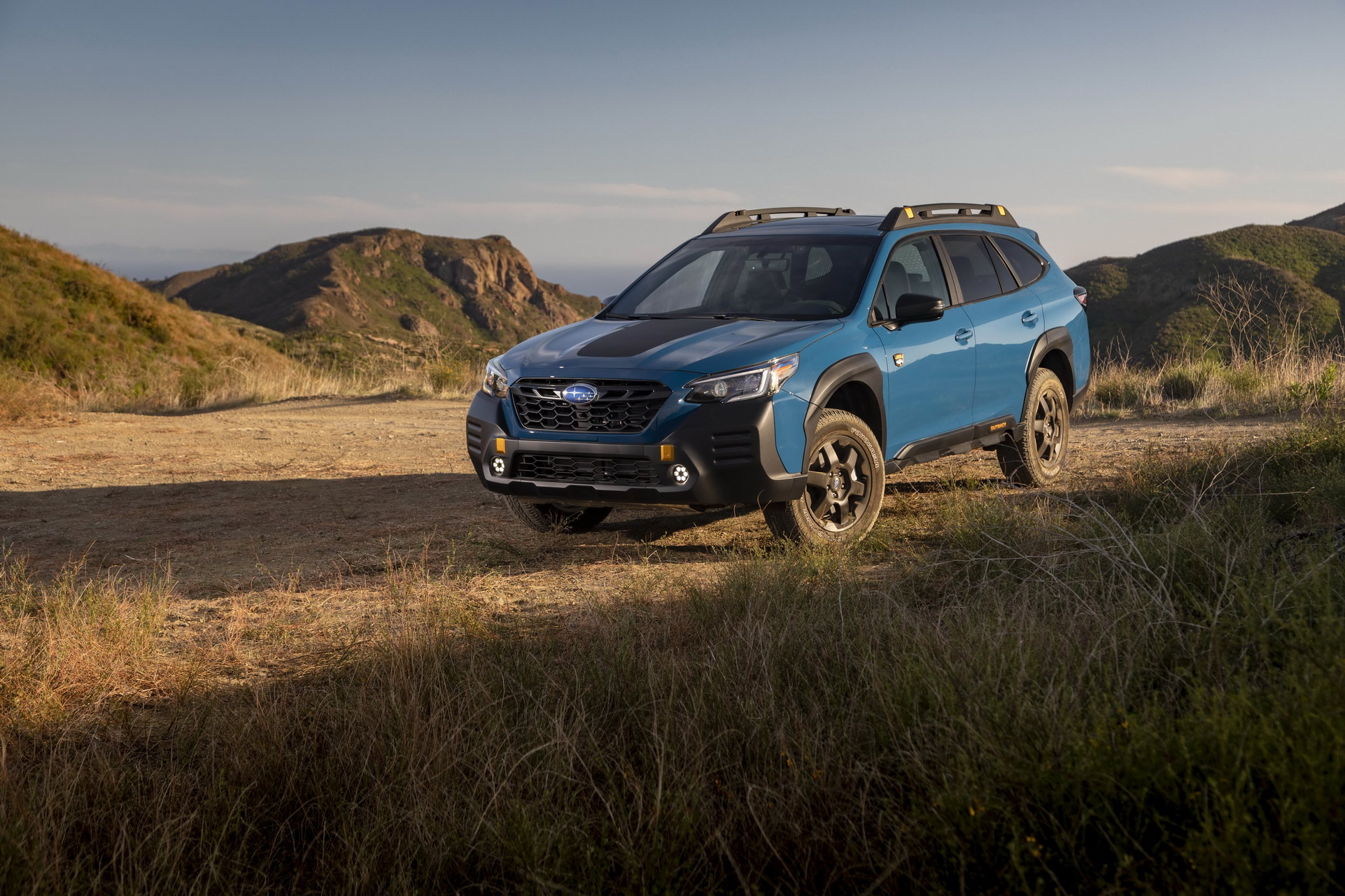 Download 2022 Subaru Outback Wilderness - Front Three-Quarter HD Wallpaper 1922x1281 #1