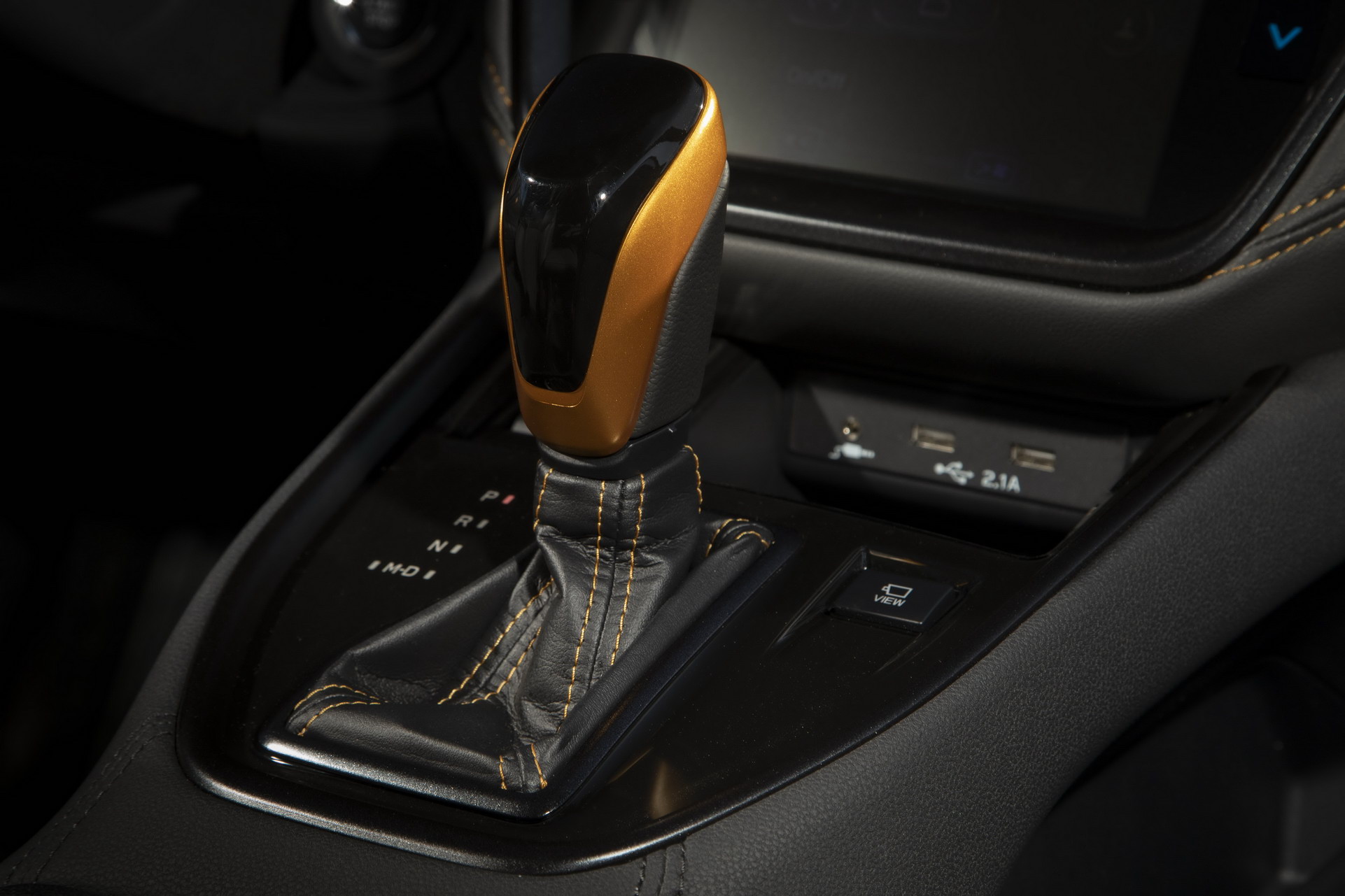 Download 2022 Subaru Outback Wilderness - Paddle Shifters HD Wallpaper 1922x1281 #61