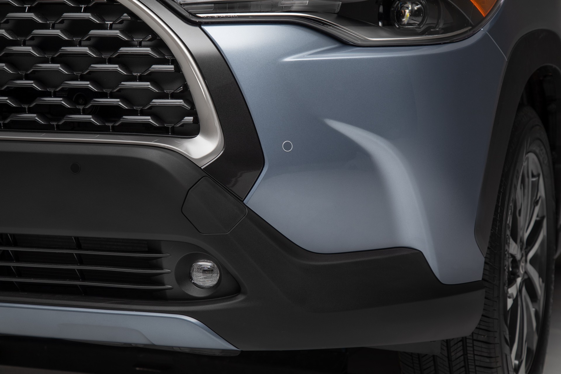 Download 2022 Toyota Corolla Cross - Grille HD Wallpaper 1920x1280 #54