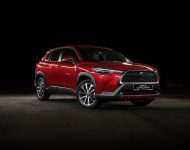 2022 Toyota Corolla Cross [MY-spec] - Front Three-Quarter Wallpaper 190x150