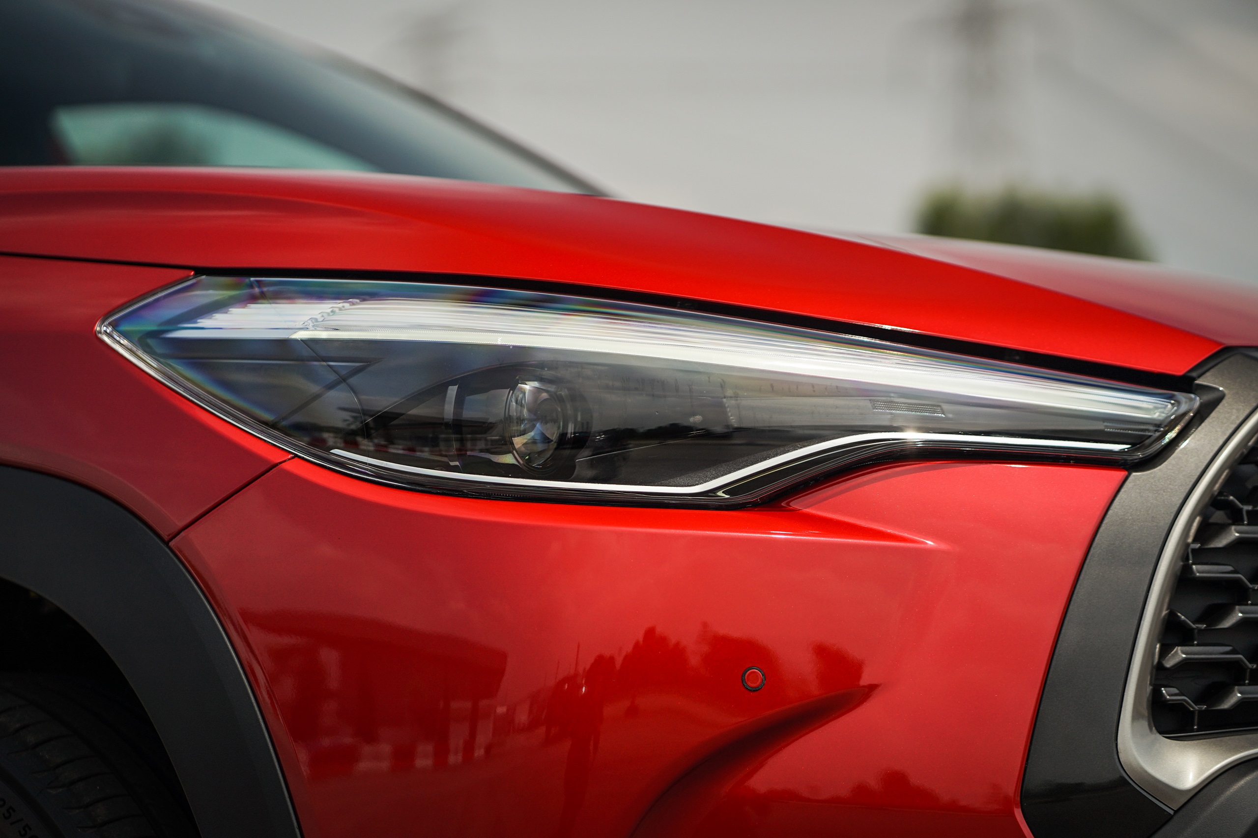 Download 2022 Toyota Corolla Cross [MY-spec] - Headlight HD Wallpaper 2560x1706 #18