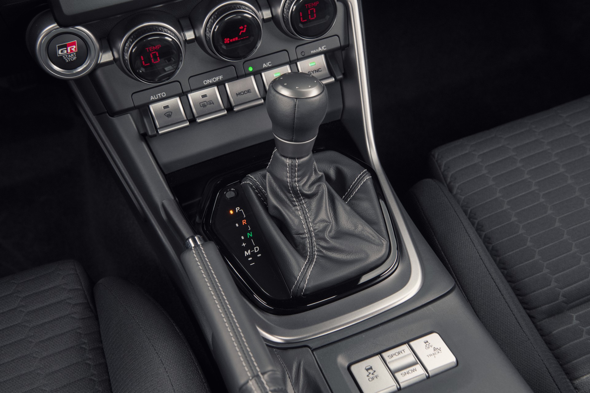 Download 2022 Toyota GR 86 - Central Console HD Wallpaper 1920x1280 #187