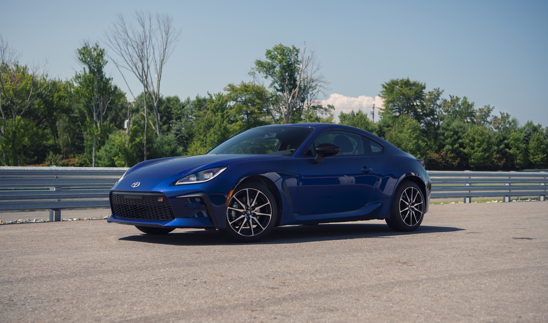 Download 2022 Toyota GR 86 - Front Three-Quarter HD Wallpaper 1920x1134 #150