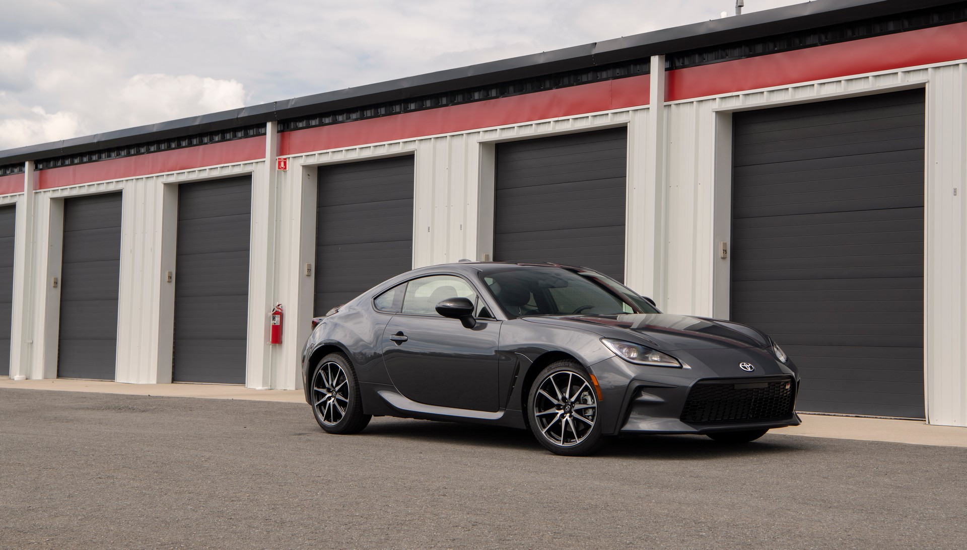 Download 2022 Toyota GR 86 - Front Three-Quarter HD Wallpaper 1920x1093 #111