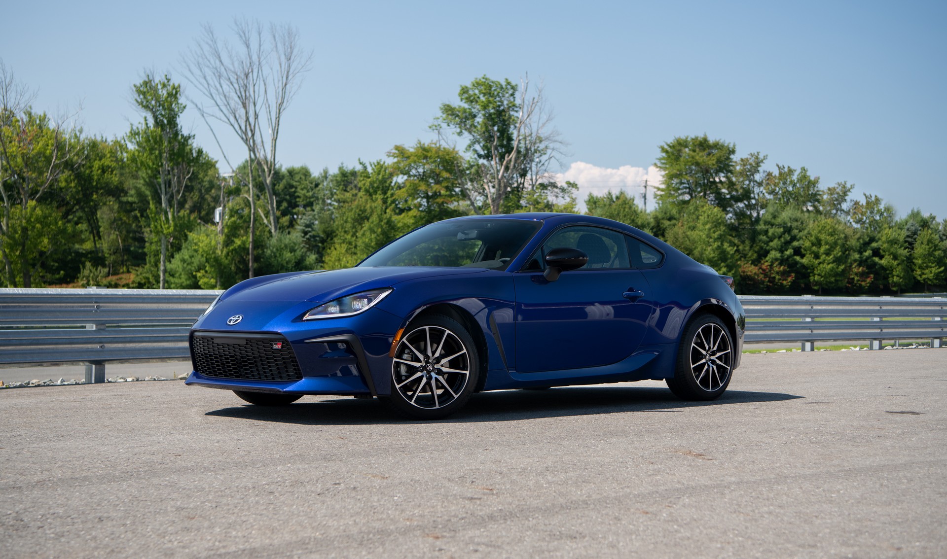 Download 2022 Toyota GR 86 - Front Three-Quarter HD Wallpaper 1920x1134 #152