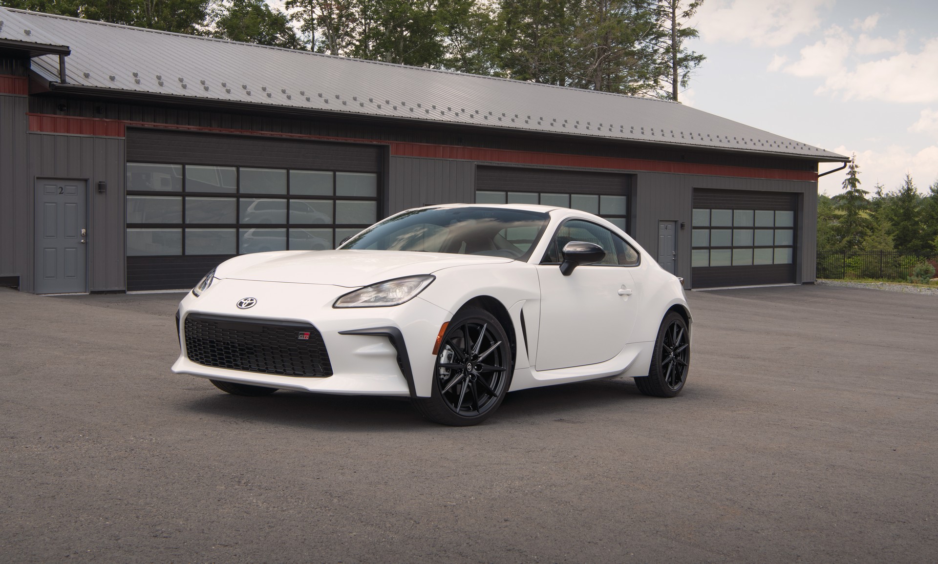 Download 2022 Toyota GR 86 - Front Three-Quarter HD Wallpaper 1920x1155 #59