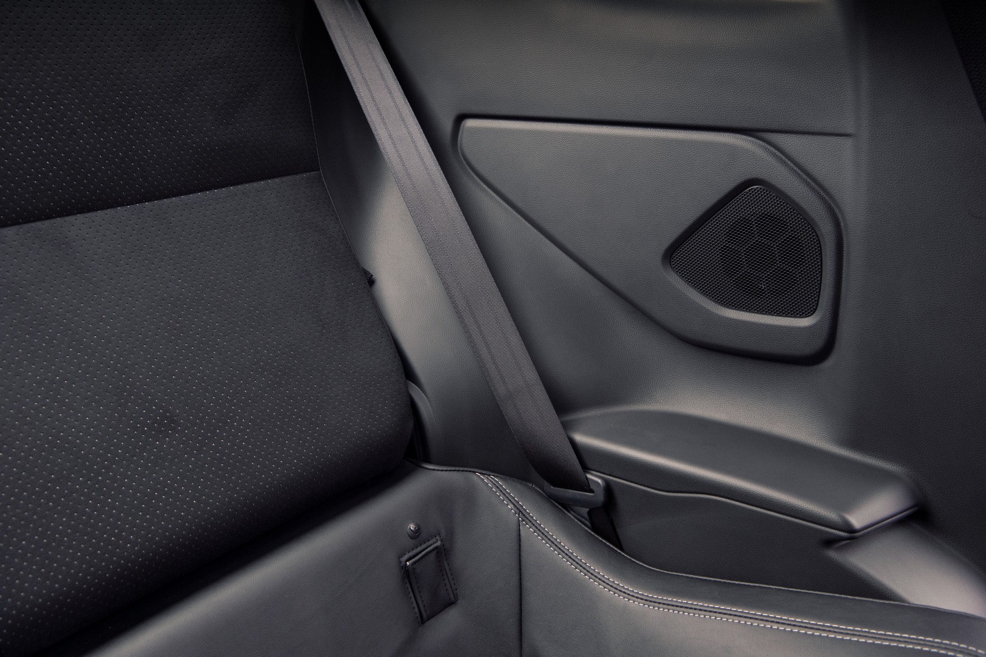 Download 2022 Toyota GR 86 - Interior, Detail HD Wallpaper 1920x1280 #89