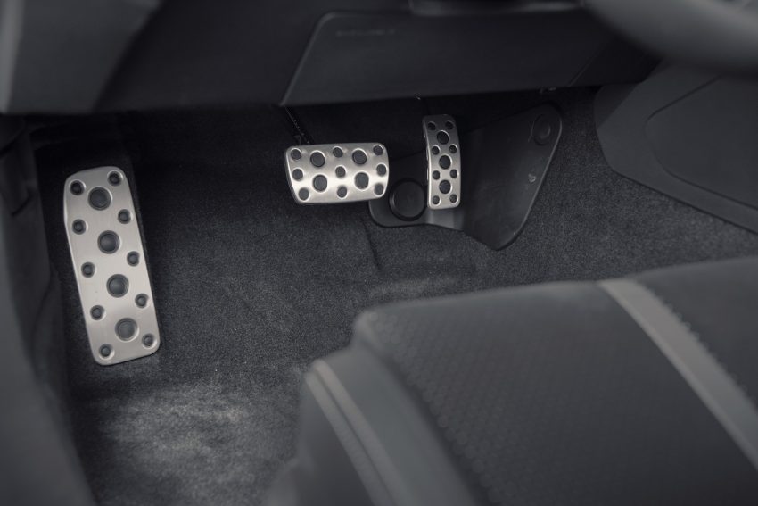 2022 Toyota GR 86 - Pedals Wallpaper 850x567 #98