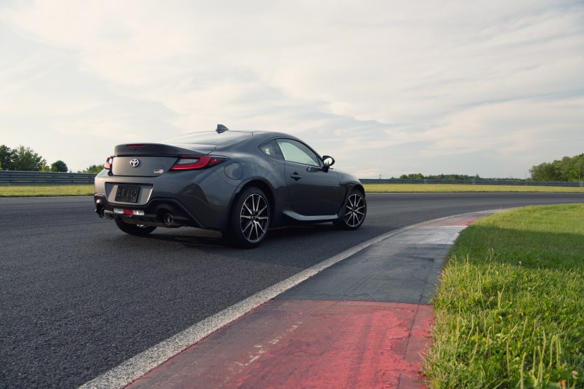 2022 Toyota GR 86 - Rear Three-Quarter Wallpaper 850x567 #107