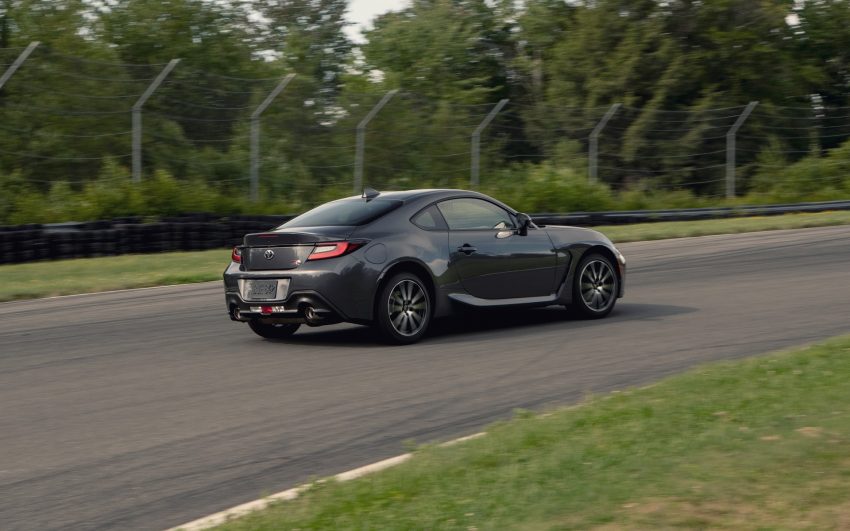 2022 Toyota GR 86 - Rear Three-Quarter Wallpaper 850x531 #108