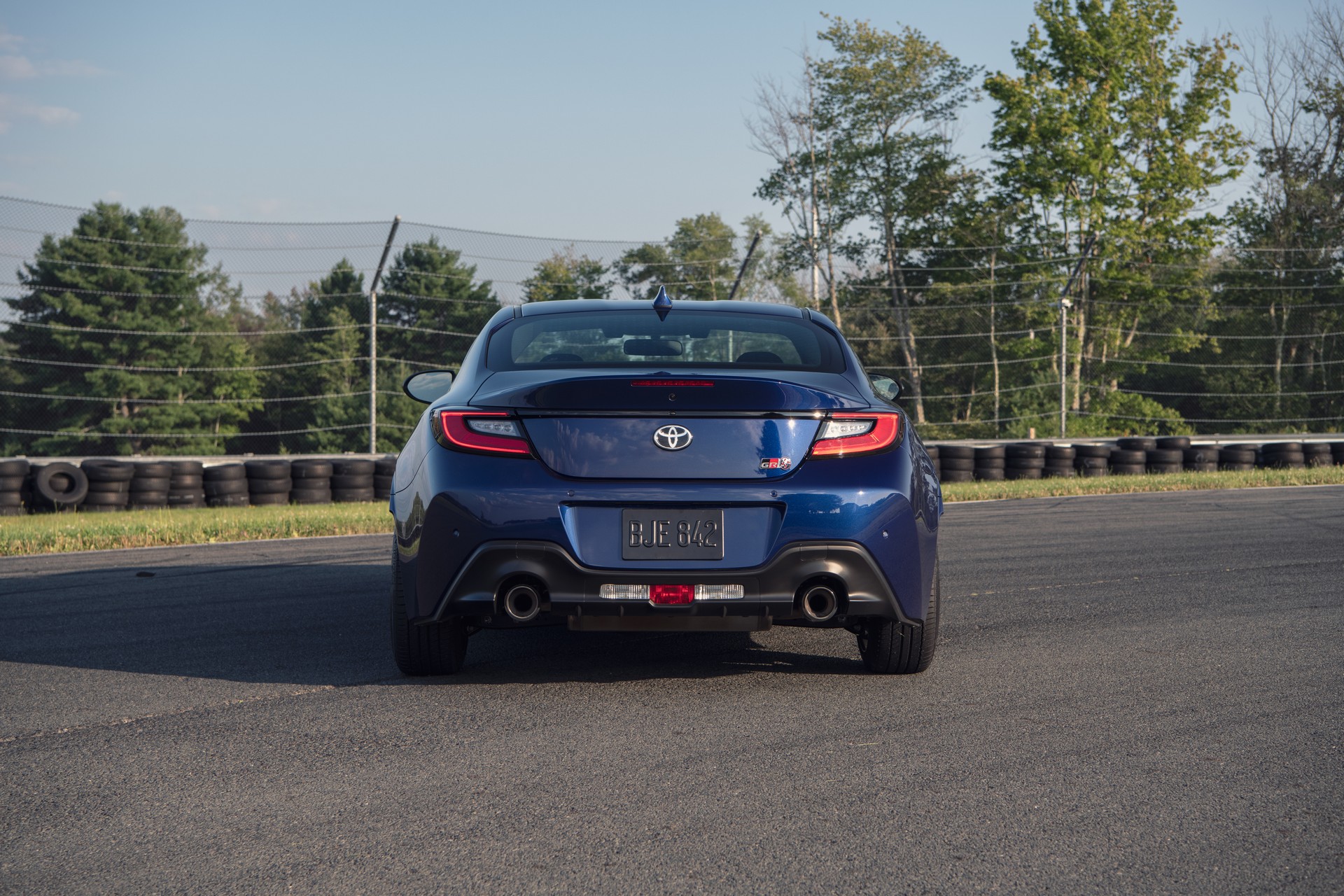 Download 2022 Toyota GR 86 - Rear HD Wallpaper 1920x1280 #148