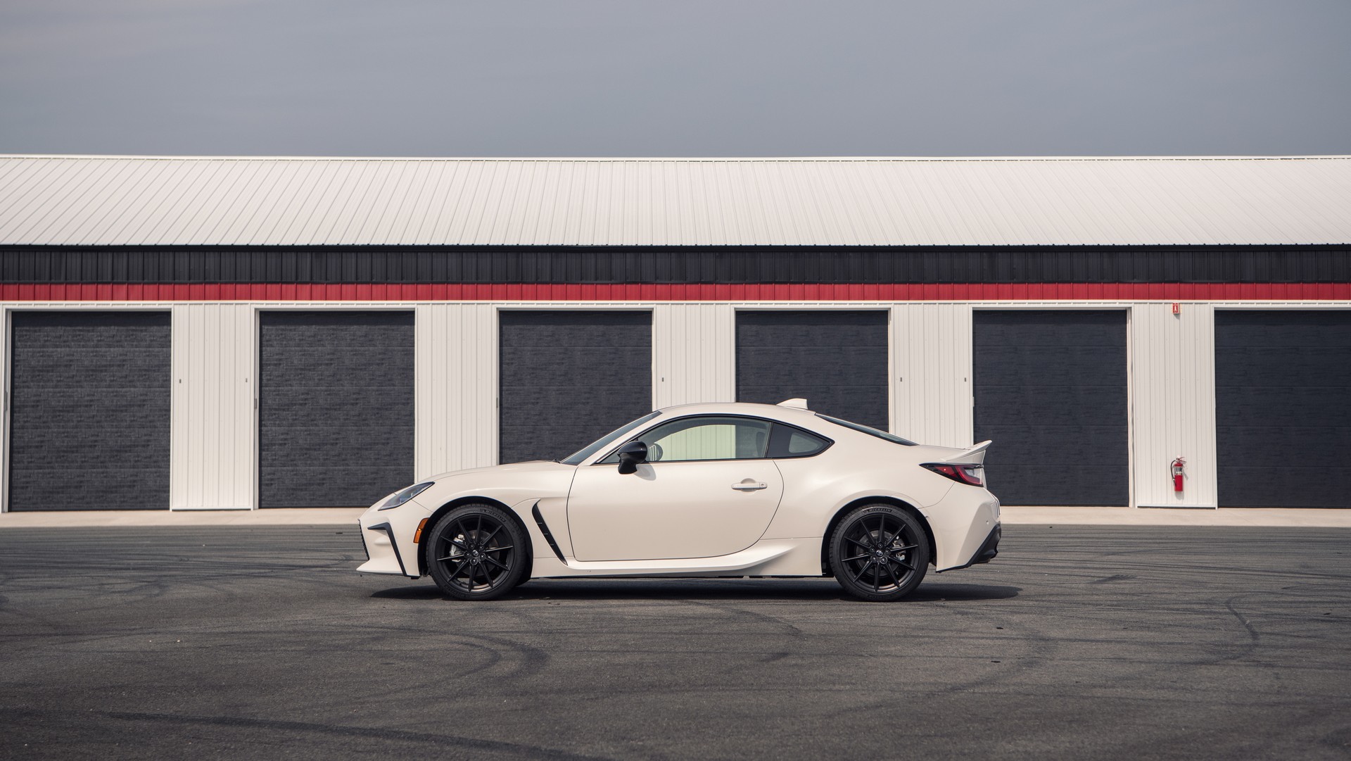 Download 2022 Toyota GR 86 - Side HD Wallpaper 1920x1081 #62