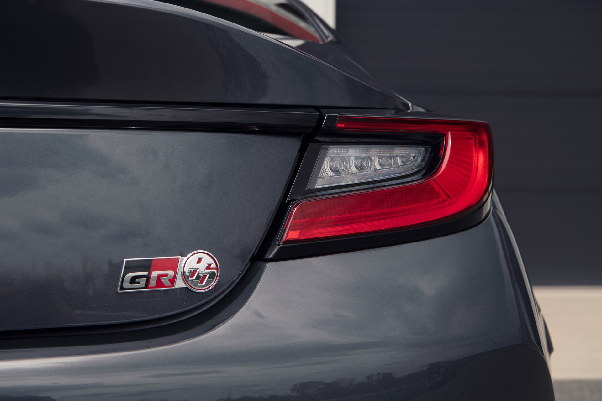 Download 2022 Toyota GR 86 - Tail Light HD Wallpaper 1920x1280 #131