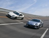 2022 Toyota GR 86 and Subaru BRZ - Front Three-Quarter Wallpaper 190x150