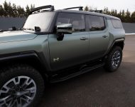 2024 GMC Hummer EV SUV - Detail Wallpaper 190x150