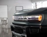 2024 GMC Hummer EV SUV - Headlight Wallpaper 190x150