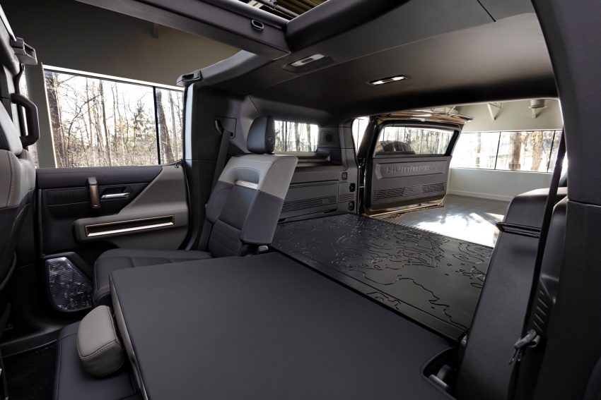2024 GMC Hummer EV SUV - Interior Wallpaper 850x567 #39