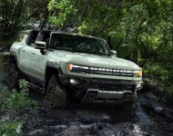 2024 GMC Hummer EV SUV - Off-Road Wallpaper 190x150