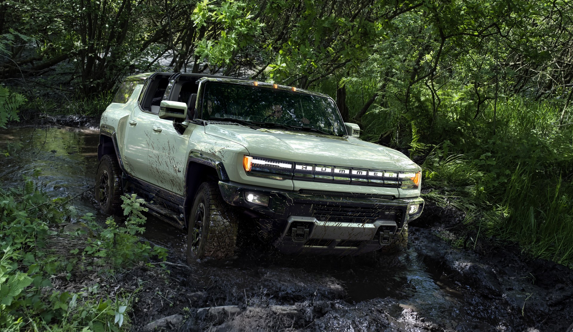 Download 2024 GMC Hummer EV SUV - Off-Road HD Wallpaper 1920x1114 #12