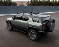 2024 GMC Hummer EV SUV - Rear Three-Quarter Wallpaper 190x150
