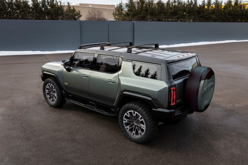 2024 GMC Hummer EV SUV - Rear Three-Quarter Wallpaper 850x567 #17