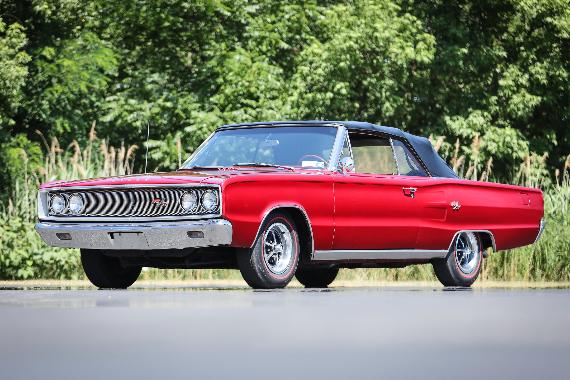Download 1967 Dodge Coronet R/T Convertible - Front Three-Quarter HD Wallpaper 2400x1600 #1
