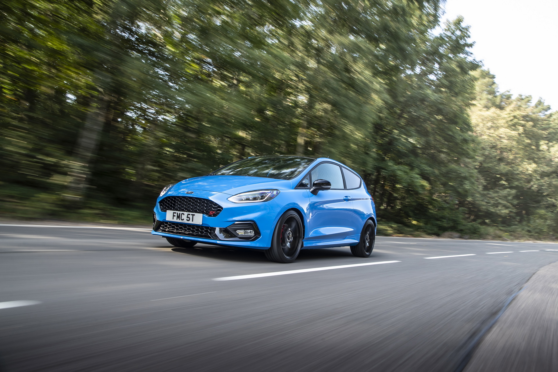 Download 2021 Ford Fiesta ST Edition - Front Three-Quarter HD Wallpaper 1920x1280 #12